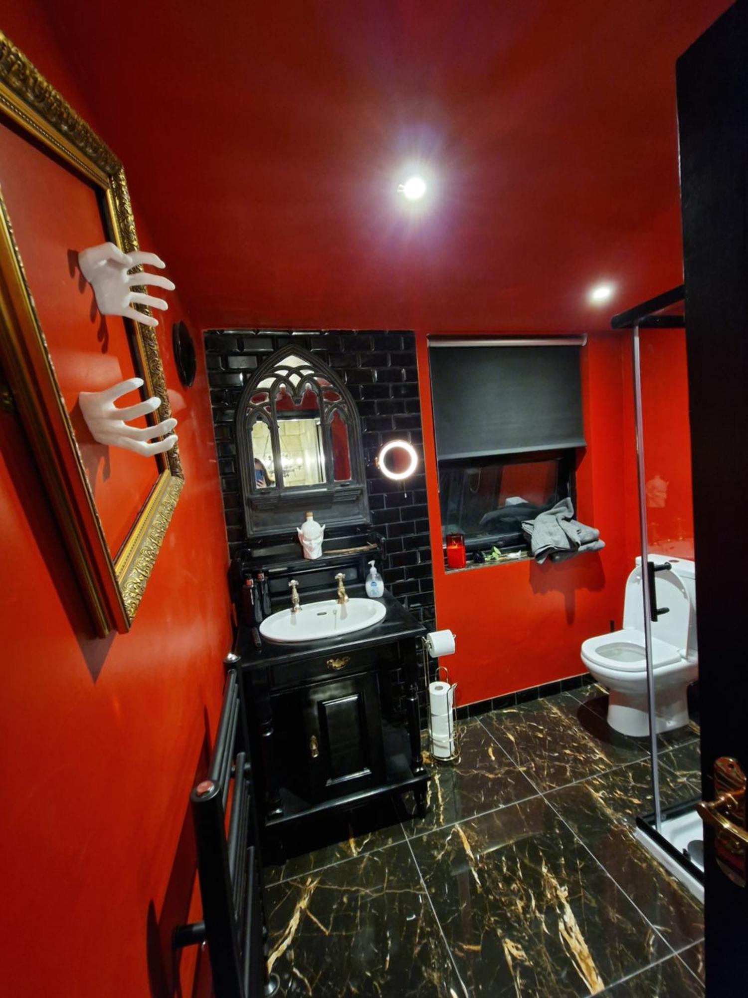 Wednesday'S Family Rooms York Extérieur photo